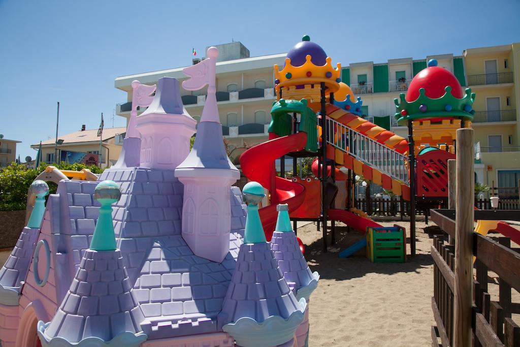 Hotel Meritime Bellaria-Igea Marina Exterior foto